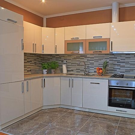 Holiday House Lana Otočac Eksteriør bilde